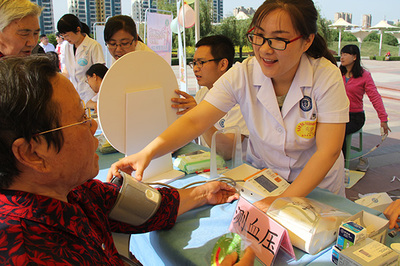 2017全民營養(yǎng)周“濱州站”盛大啟動，專業(yè)營養(yǎng)健康咨詢服務(wù)惠及市民